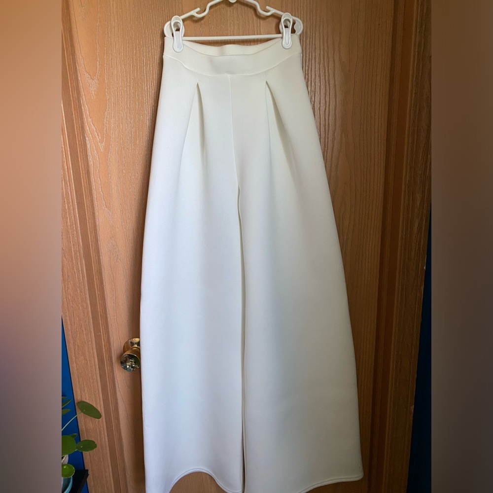 2 piece set. White bandeau & bonded high waisted, pleated pants.